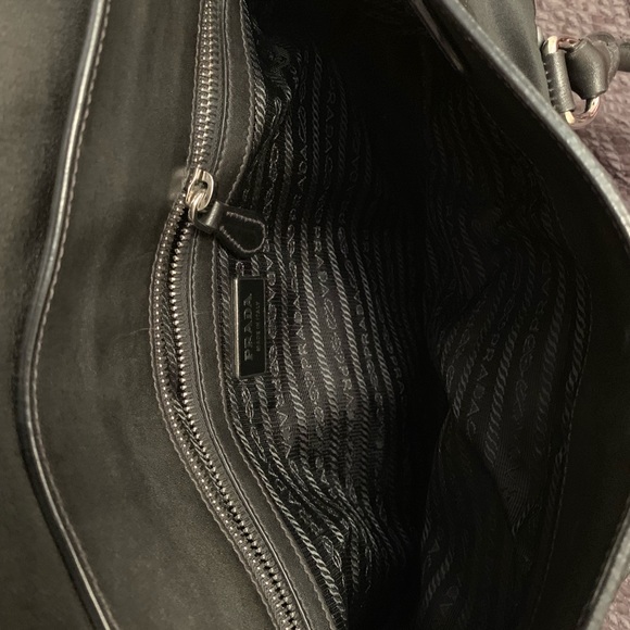 Black Prada nylon/leather top handle bag - Picture 4 of 4